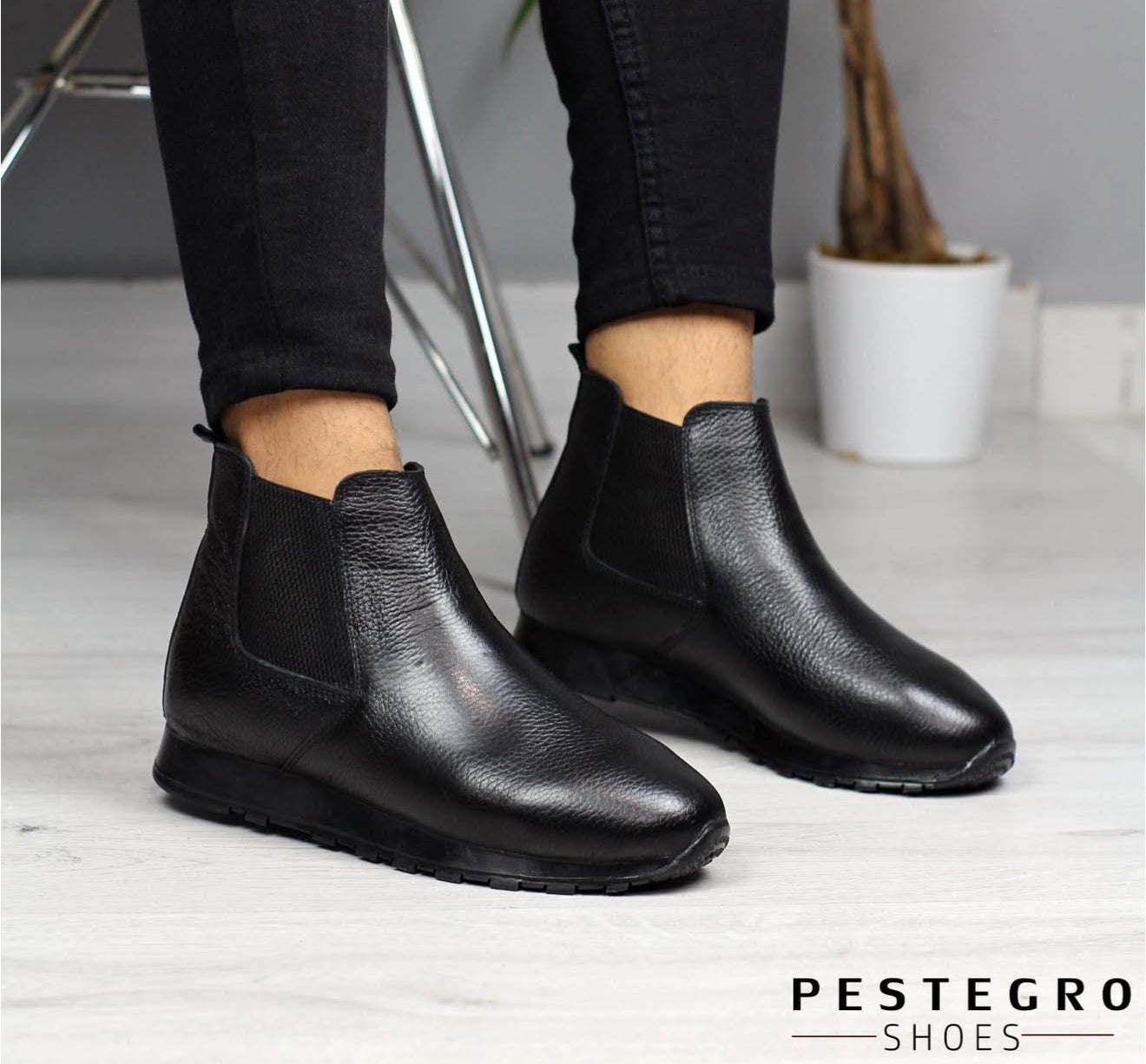 900 SİYAH DERİ BOT