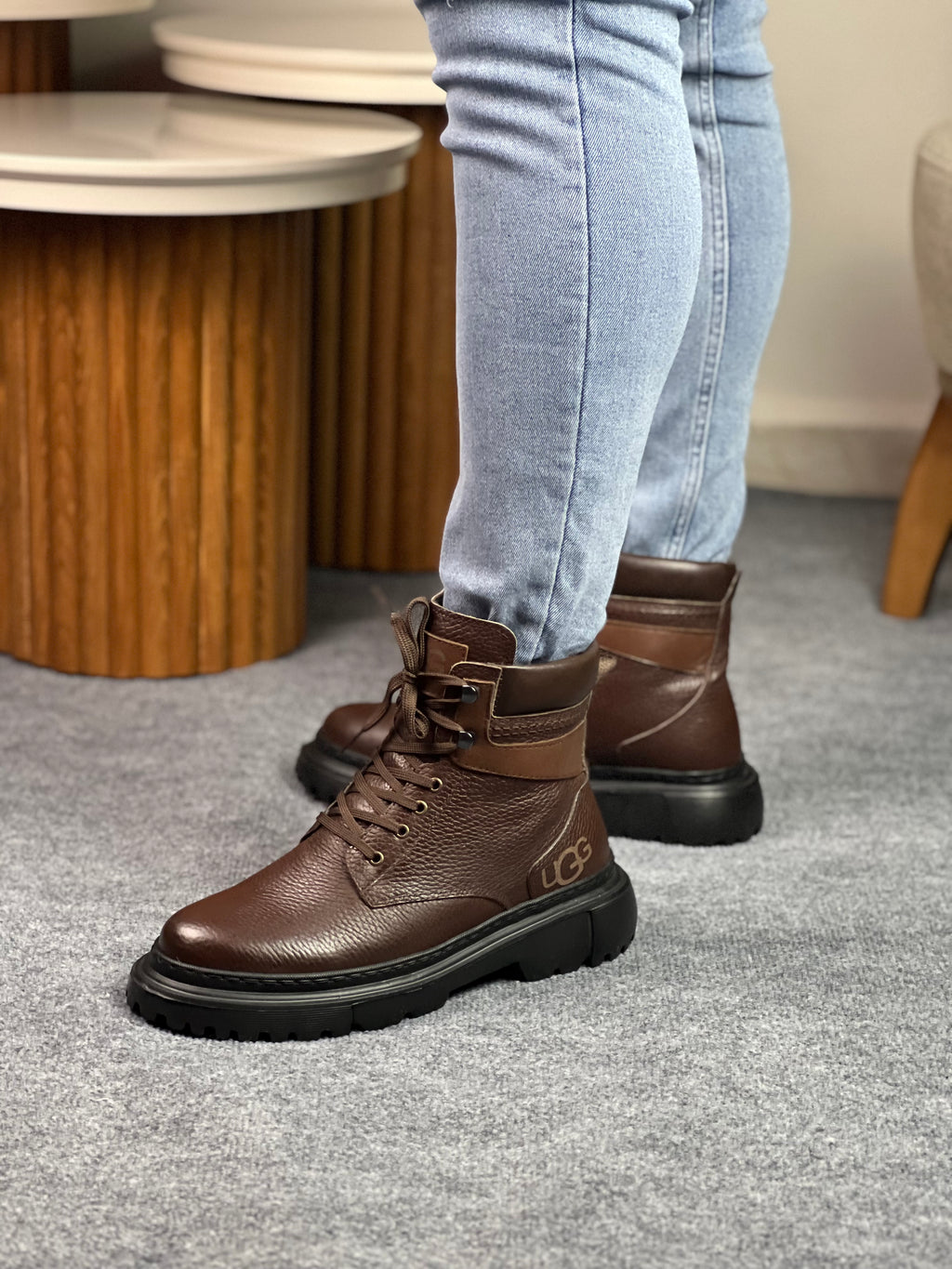 UGG SİYAH DERİ BOT