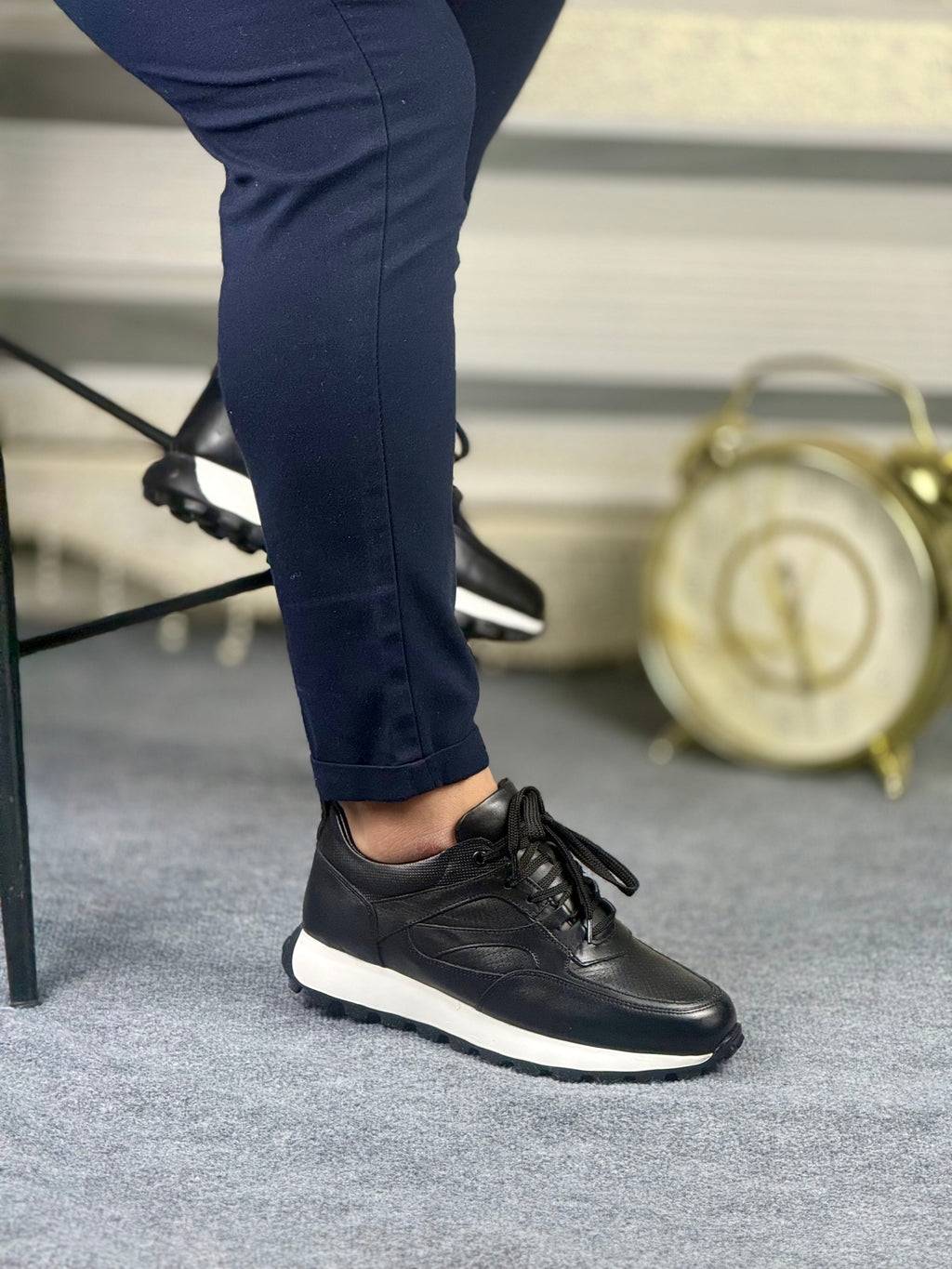 051 SİYAH ERKEK DERİ AYAKKABI