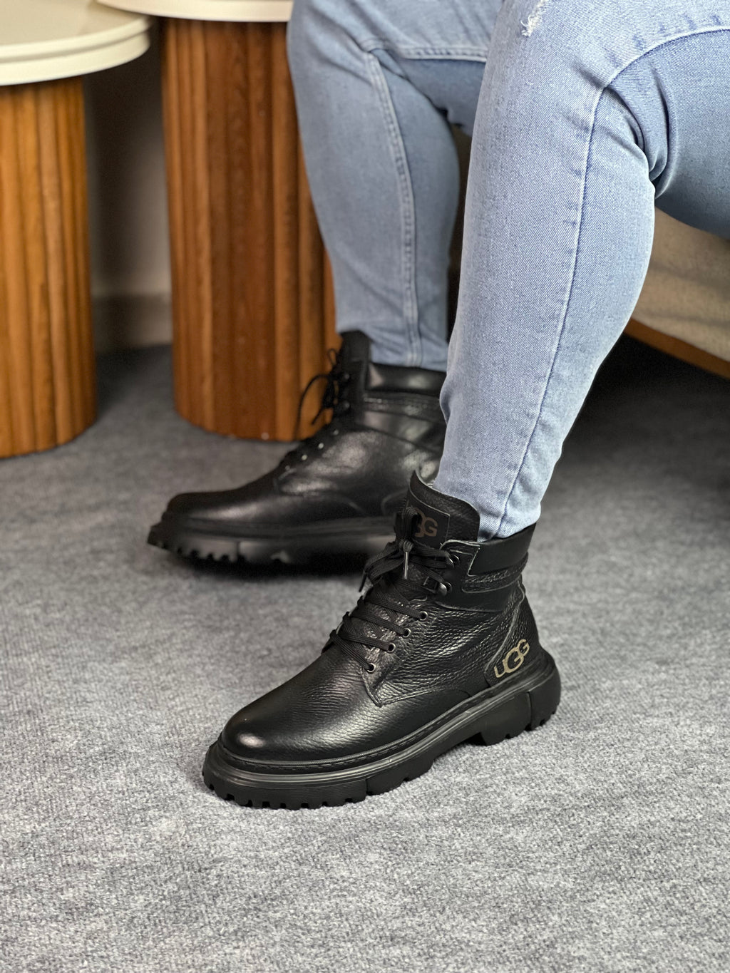 UGG SİYAH DERİ BOT