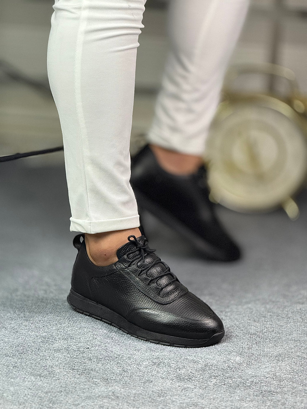 01 SİYAH BASKILI ERKEK AYAKKABI