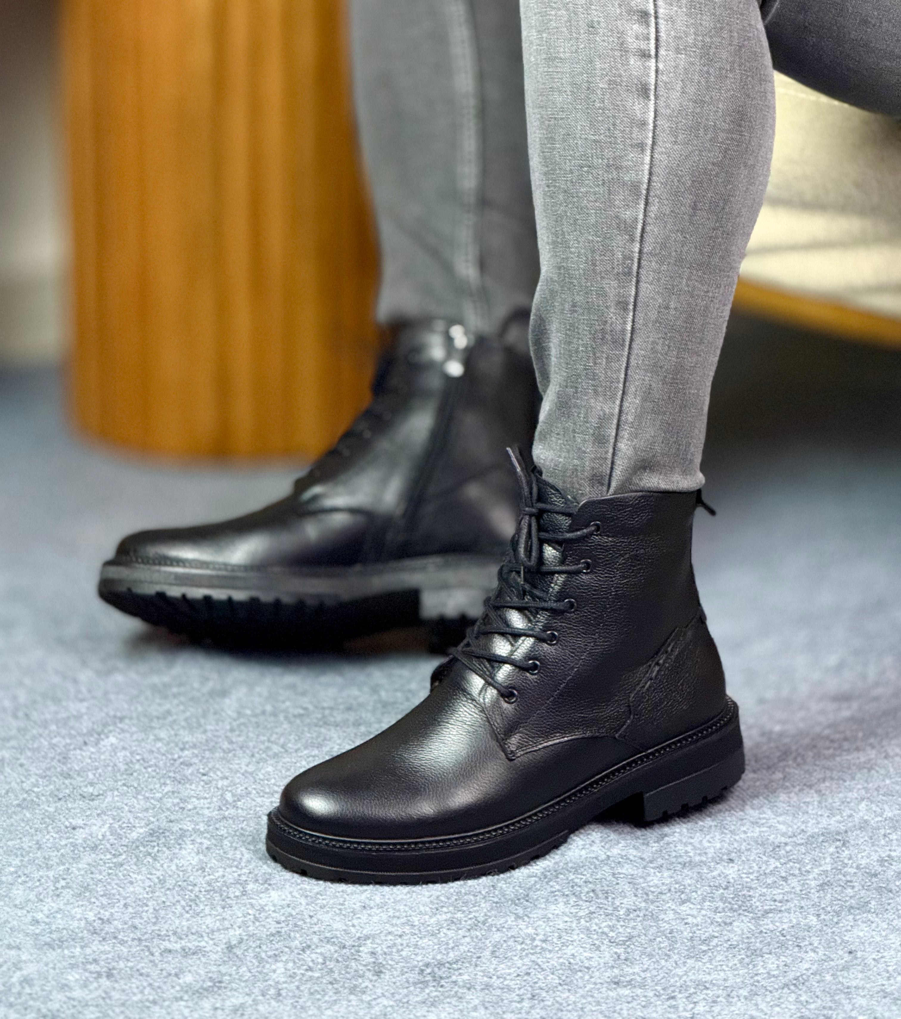 097 SİYAH ERKEK POSTAL BOT